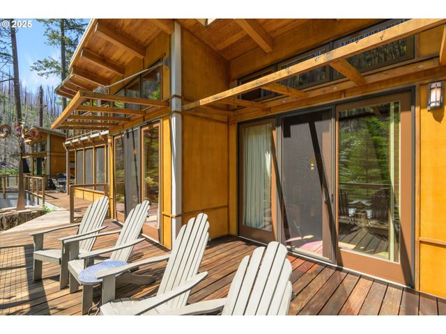 49348 MCKENZIE Hwy, Vida, OR 97488