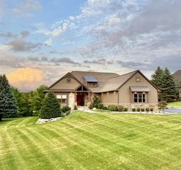 5971 Barclay Drive, Brighton, MI 48116