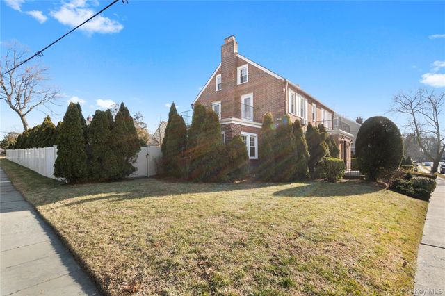 180 Kneeland Avenue, Yonkers, NY 10705