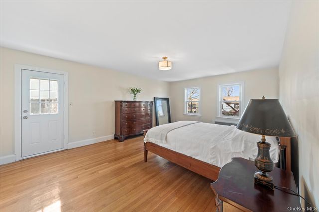 180 Kneeland Avenue, Yonkers, NY 10705