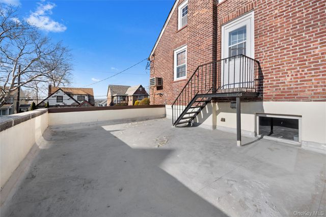 180 Kneeland Avenue, Yonkers, NY 10705