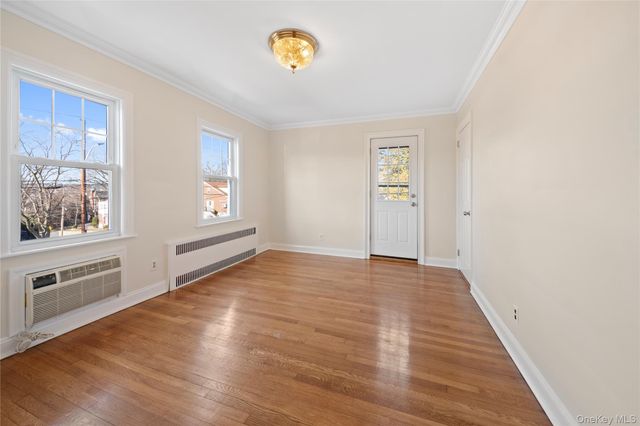 180 Kneeland Avenue, Yonkers, NY 10705