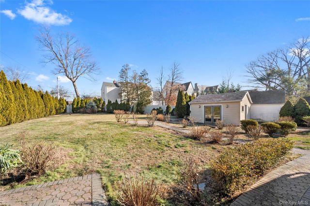 180 Kneeland Avenue, Yonkers, NY 10705