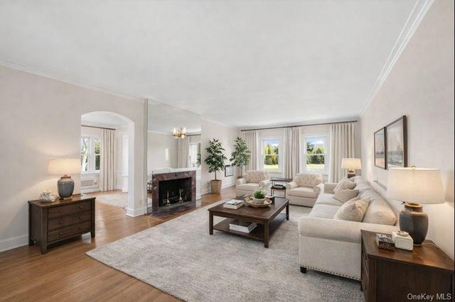 180 Kneeland Avenue, Yonkers, NY 10705