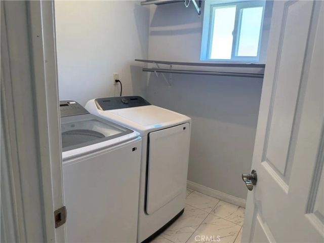 20324 Oxnard Street, Woodland Hills, CA 91367