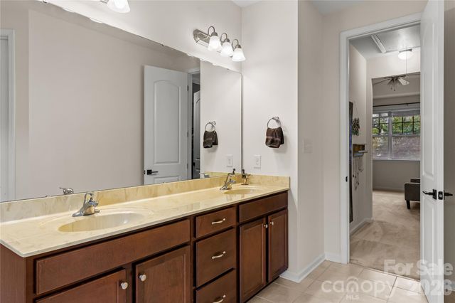 7202 Toxaway Lane, Charlotte, NC 28269