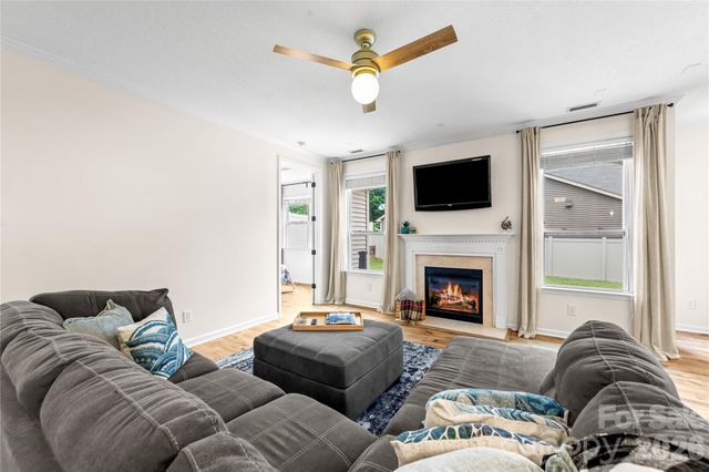 7202 Toxaway Lane, Charlotte, NC 28269