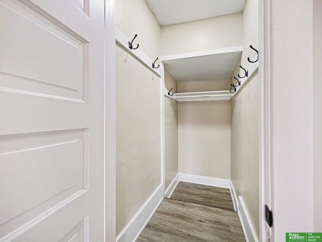 2719 S 10 Street, Omaha, NE 68108