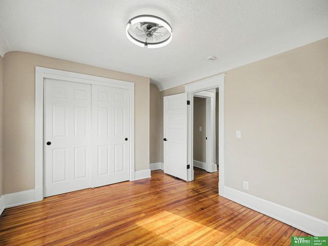 2719 S 10 Street, Omaha, NE 68108