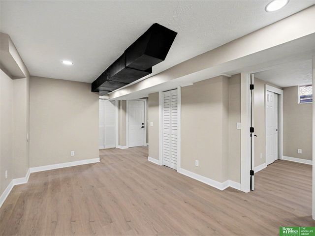 2719 S 10 Street, Omaha, NE 68108