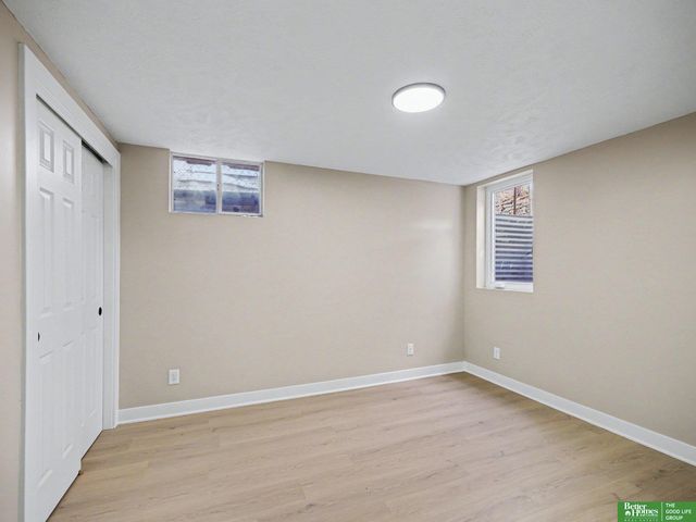 2719 S 10 Street, Omaha, NE 68108