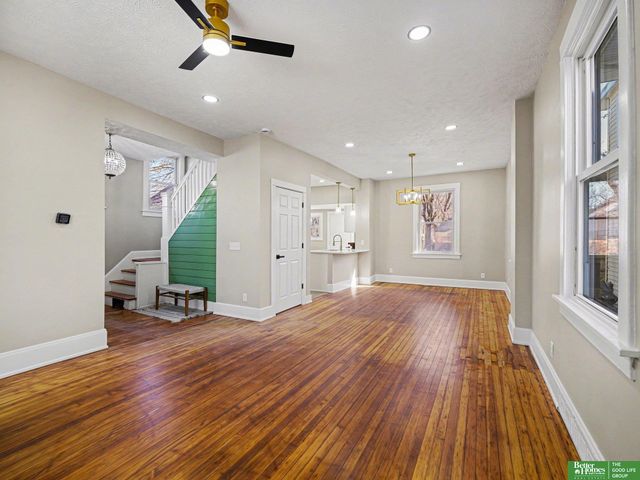 2719 S 10 Street, Omaha, NE 68108