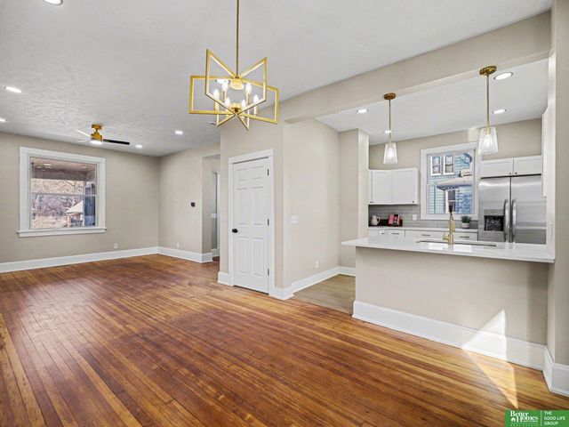 2719 S 10 Street, Omaha, NE 68108