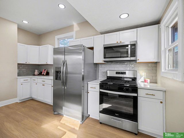 2719 S 10 Street, Omaha, NE 68108