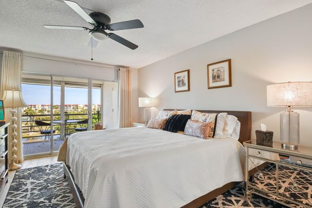 3595 Birdie Drive 601, Lake Worth, FL 33467