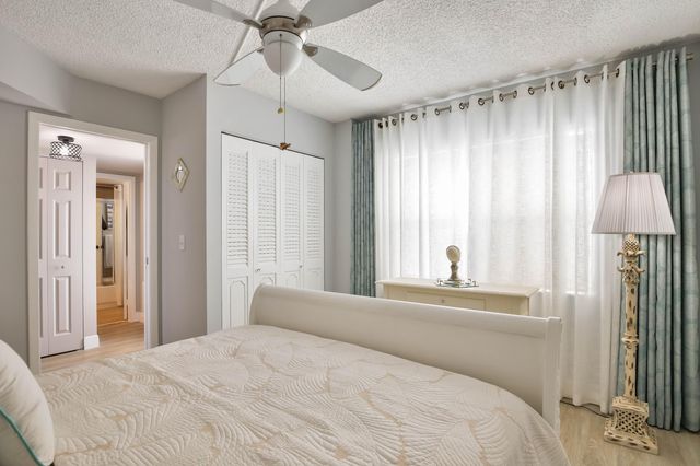 3595 Birdie Drive 601, Lake Worth, FL 33467