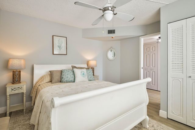 3595 Birdie Drive 601, Lake Worth, FL 33467