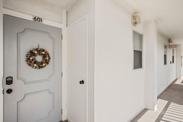 3595 Birdie Drive 601, Lake Worth, FL 33467