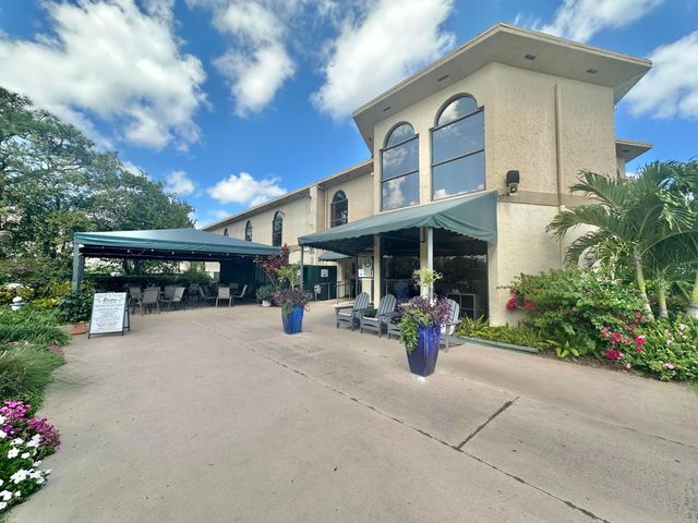 3595 Birdie Drive 601, Lake Worth, FL 33467