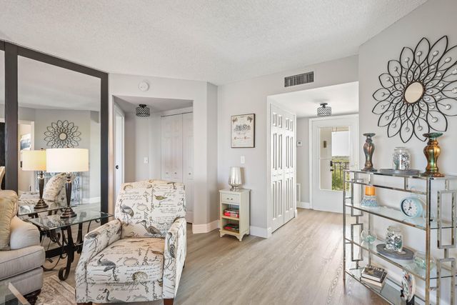 3595 Birdie Drive 601, Lake Worth, FL 33467