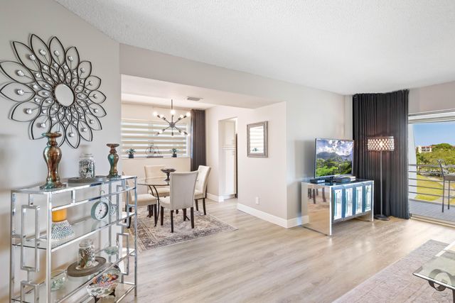 3595 Birdie Drive 601, Lake Worth, FL 33467