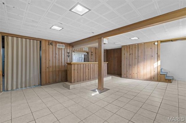 8234 Airport Road, St Louis, MO 63134