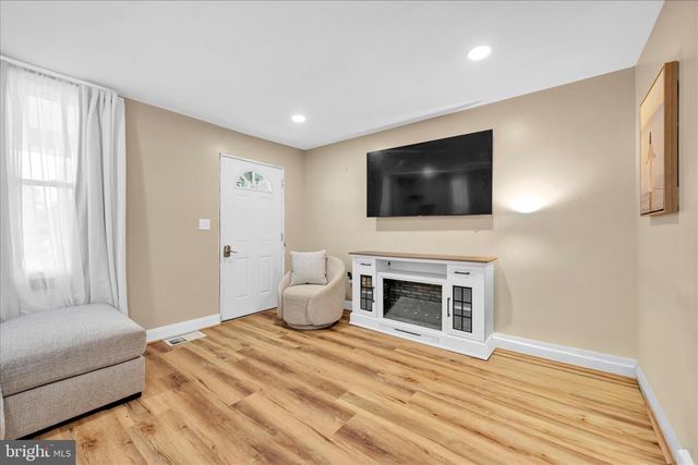 119 S 5TH AVE, Lebanon, PA 17042