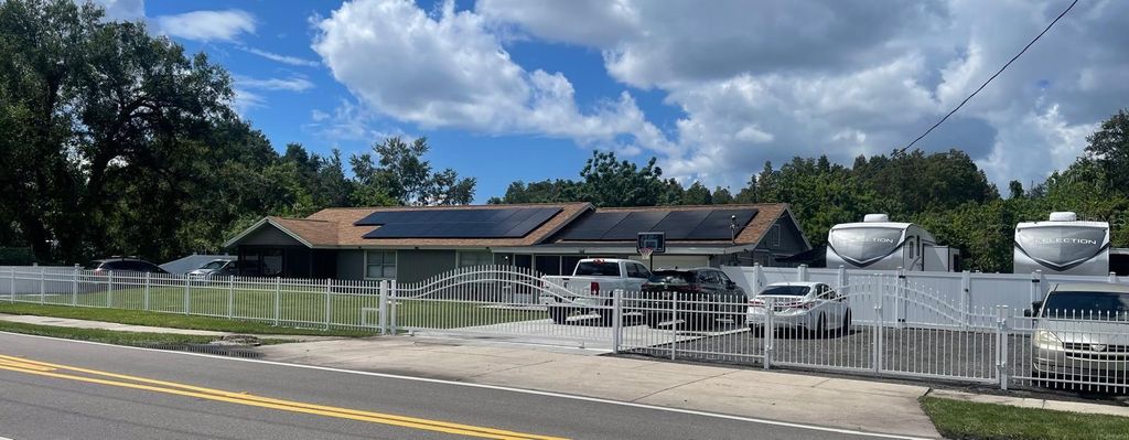 8418 N MANHATTAN AVENUE, Tampa, FL 33614