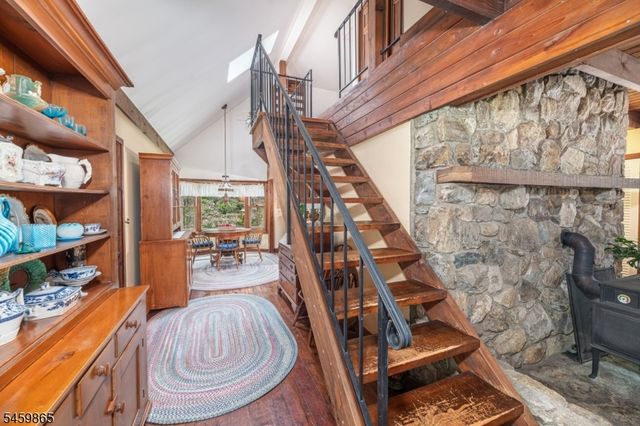 176 Henderson Rd, West Milford Twp., NJ 07460