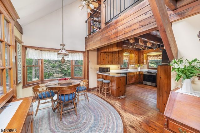 176 Henderson Rd, West Milford Twp., NJ 07460