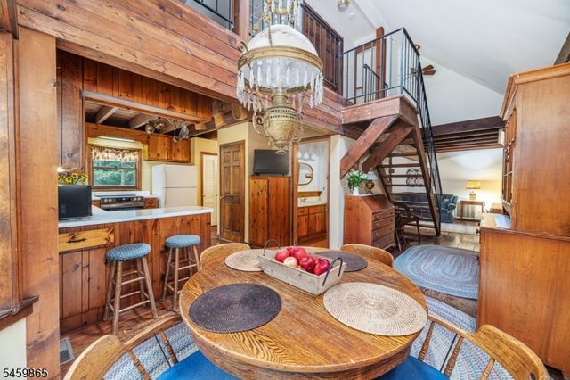 176 Henderson Rd, West Milford Twp., NJ 07460