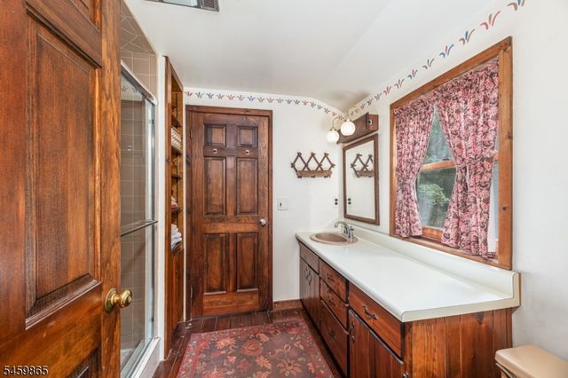 176 Henderson Rd, West Milford Twp., NJ 07460