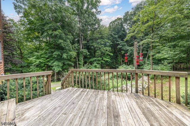 176 Henderson Rd, West Milford Twp., NJ 07460