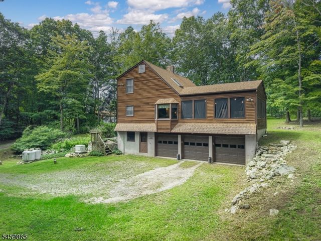 176 Henderson Rd, West Milford Twp., NJ 07460