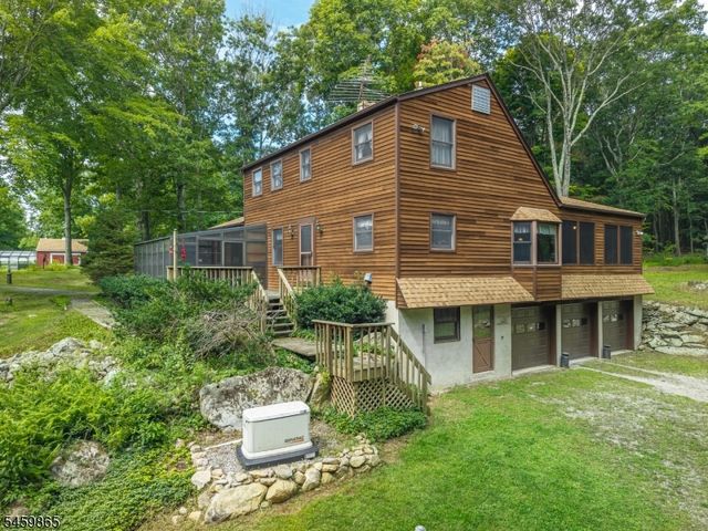176 Henderson Rd, West Milford Twp., NJ 07460