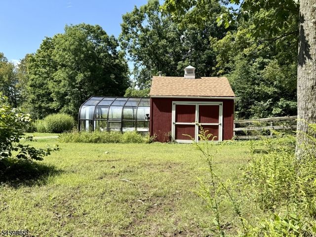 176 Henderson Rd, West Milford Twp., NJ 07460