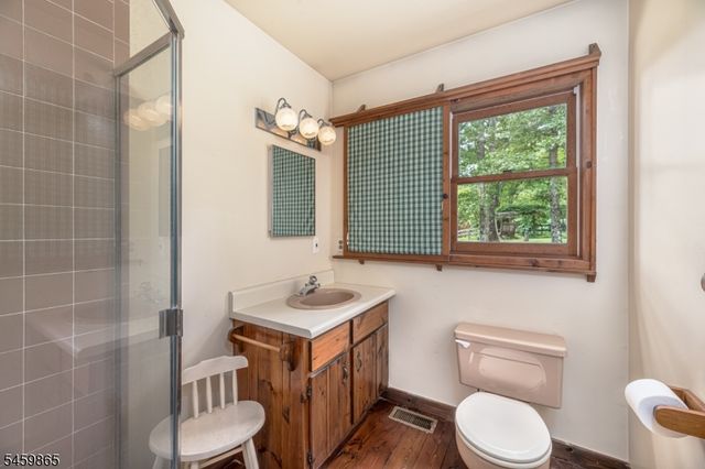 176 Henderson Rd, West Milford Twp., NJ 07460