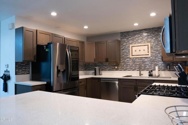 119 Sonoma Lane, Santa Paula, CA 93060