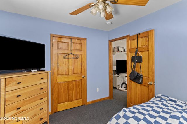 14 Story Street, New Egypt, NJ 08533