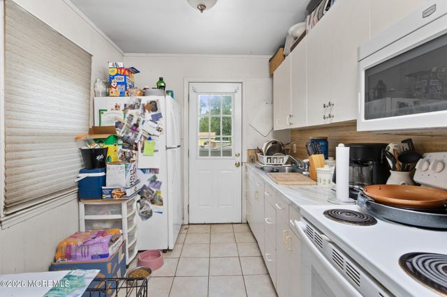 14 Story Street, New Egypt, NJ 08533