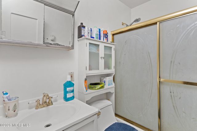 14 Story Street, New Egypt, NJ 08533