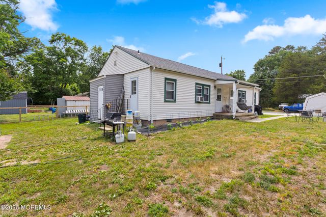 14 Story Street, New Egypt, NJ 08533