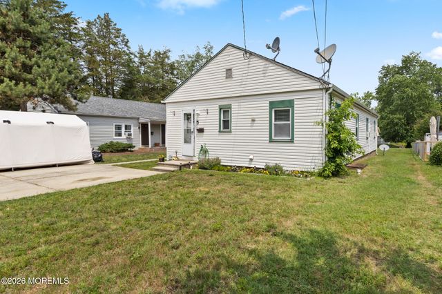 14 Story Street, New Egypt, NJ 08533