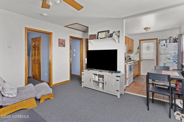 14 Story Street, New Egypt, NJ 08533