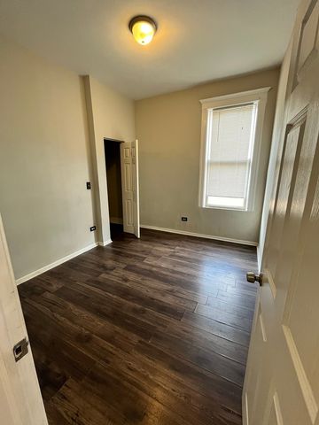 847 E 65th Street 2, Chicago, IL 60637