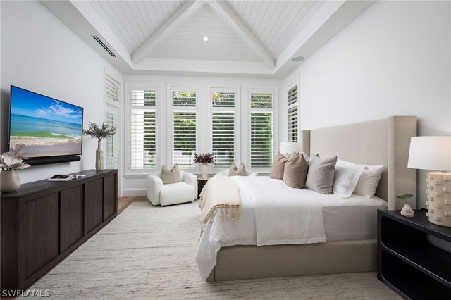 3636 Crayton RD, Naples, FL 34103