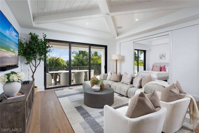 3636 Crayton RD, Naples, FL 34103