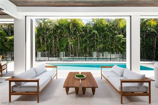 3636 Crayton RD, Naples, FL 34103