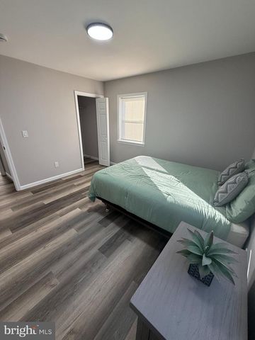 215 SYKES RD, New Castle, DE 19720