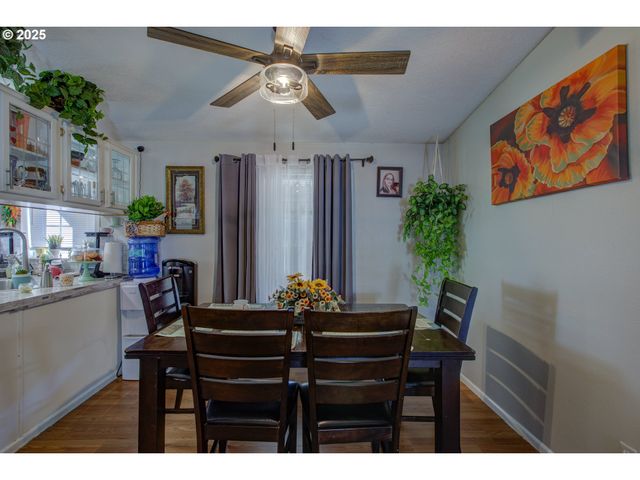 550 S STATE St 139, Sutherlin, OR 97479